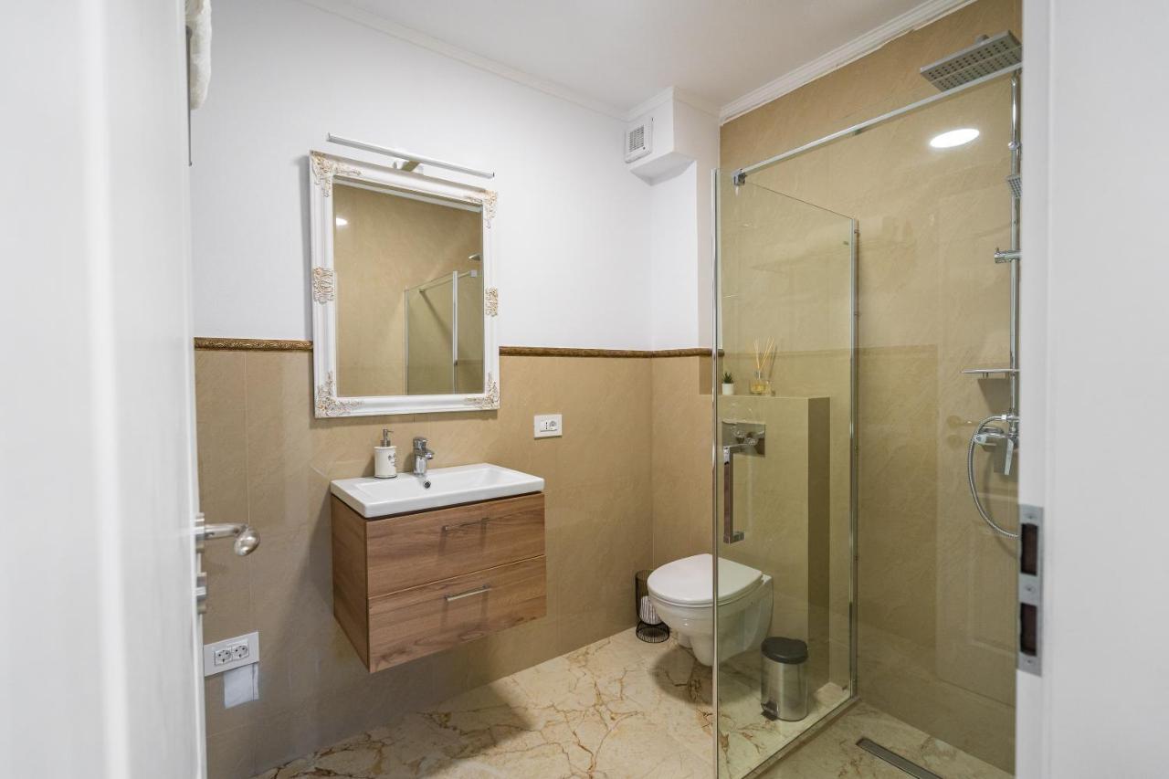 Armada Aparthotel Алба-Юлия Экстерьер фото
