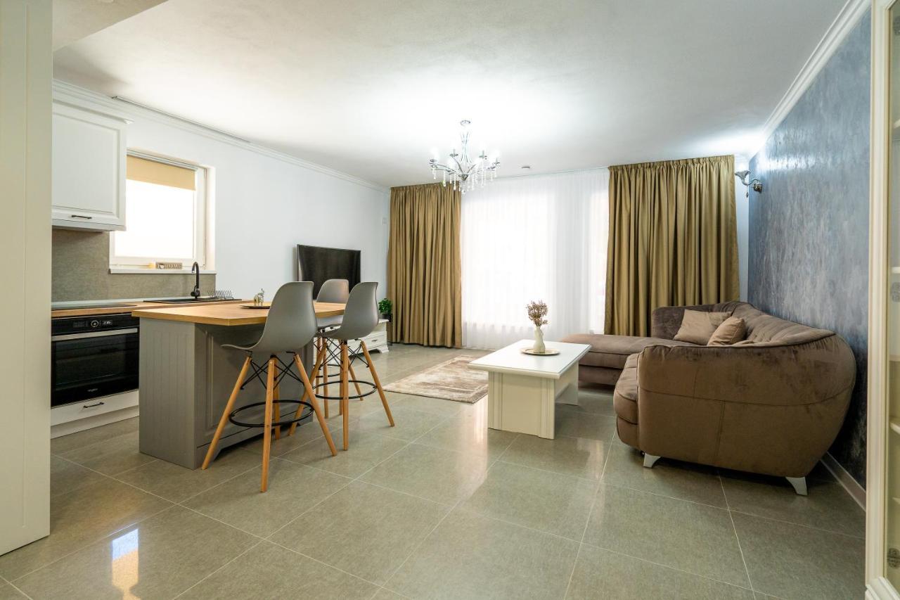 Armada Aparthotel Алба-Юлия Экстерьер фото